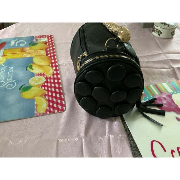 Women ladies button barrel design handbag metal chain tassels black - Picture 2 of 10